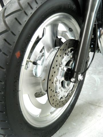 YAMAHA V-Max 2004 photo 16