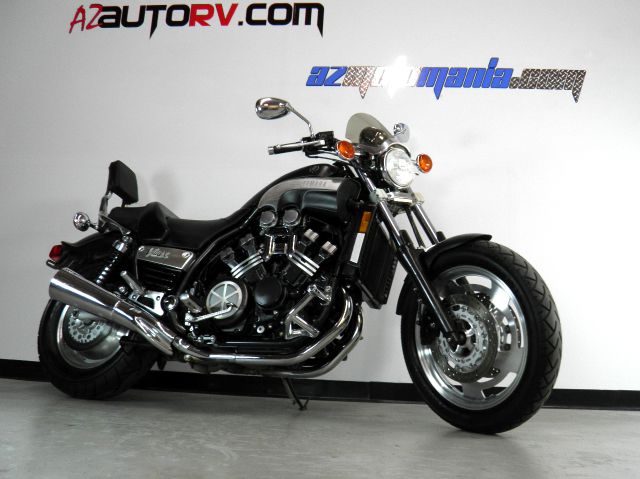 YAMAHA V-Max 2004 photo 20