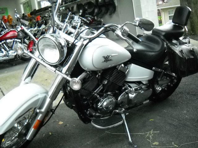 YAMAHA V-STAR 650 2007 photo 5