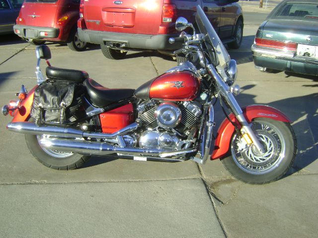 YAMAHA V-STAR 650 2007 photo 1