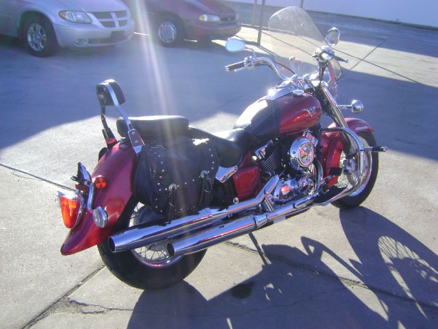 YAMAHA V-STAR 650 2007 photo 2