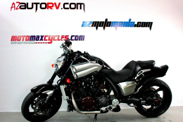 YAMAHA Vmax 2009 photo 2