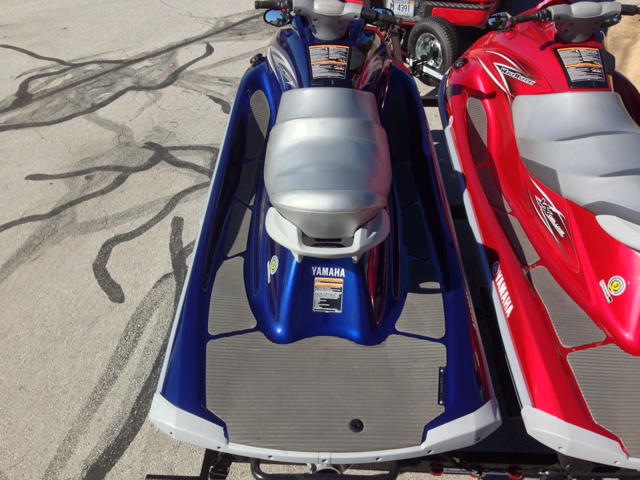 YAMAHA VX WaveRunners 2013 photo 2