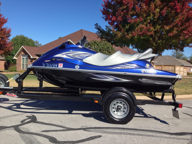 YAMAHA VX WaveRunners 2013 photo 4