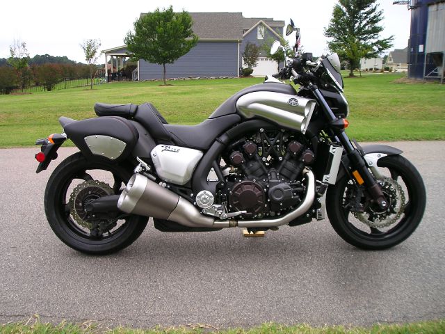 YAMAHA Vmax 2012 photo 3