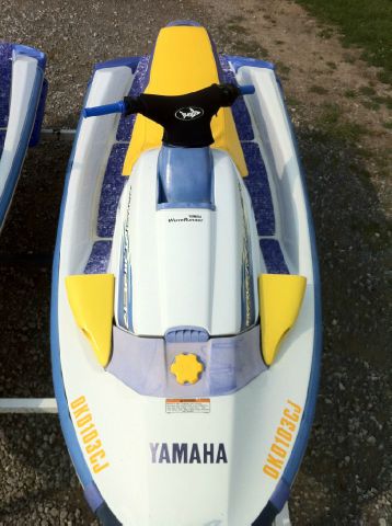 YAMAHA WAVERAIDER 1995 photo 2