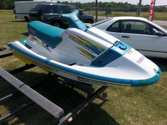 YAMAHA WAVERAIDER 1997 photo 2