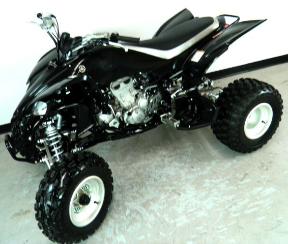 YAMAHA YFZ450 2012 photo 2