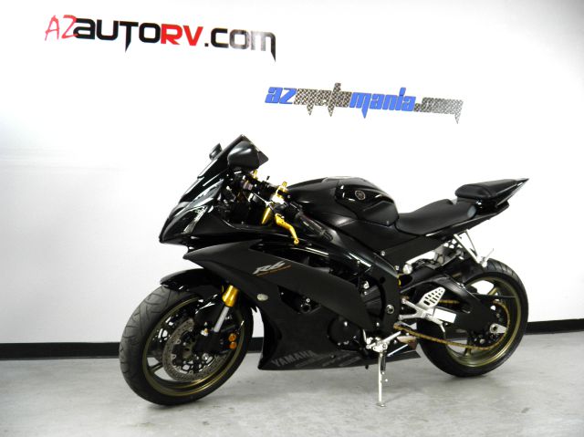 YAMAHA YZF-R6 RAVEN 2008 photo 2