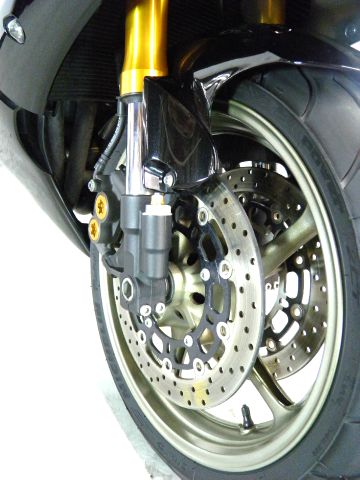 YAMAHA YZF-R6 RAVEN 2008 photo 2