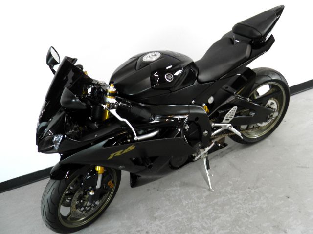 YAMAHA YZF-R6 RAVEN 2008 photo 20