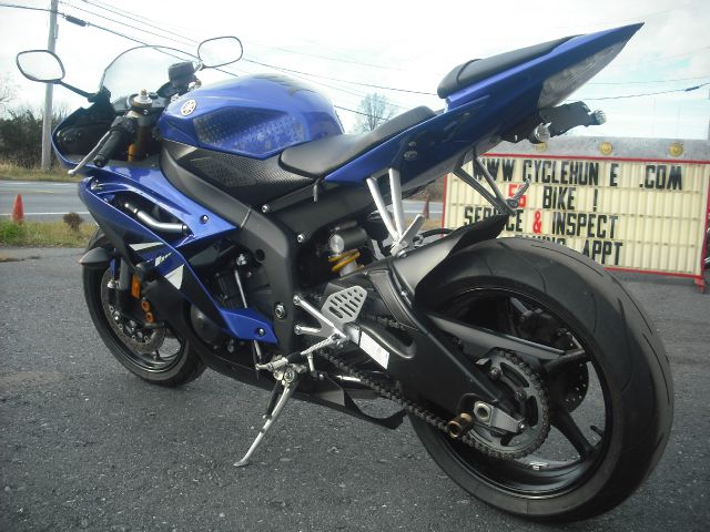 YAMAHA YZF R6 2008 photo 1