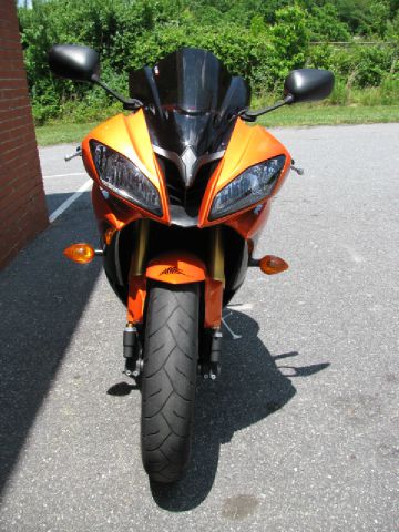 YAMAHA YZF R6 2009 photo 4
