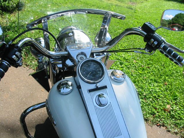 Harley Davidson road kung classics 2002 photo 1
