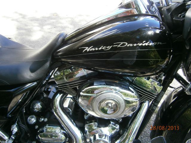 Harley Davidson ROADGLIDE 2011 photo 0