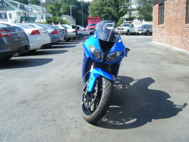 Kawasaki ZX10R 2008 photo 2